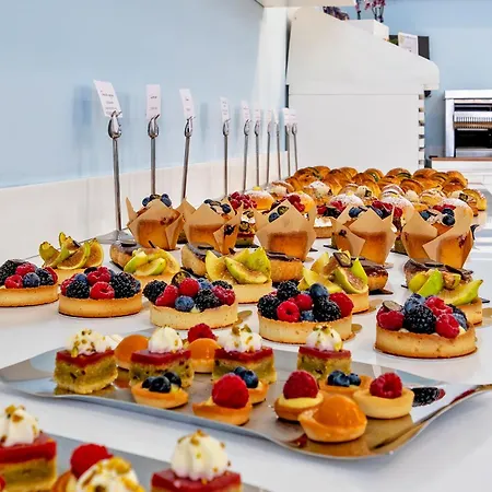 Отель Miramare The Palace 5*