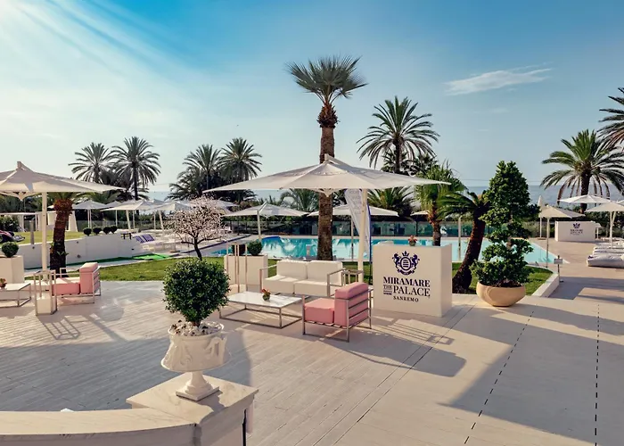 米拉马雷宫殿度假酒店 圣雷默