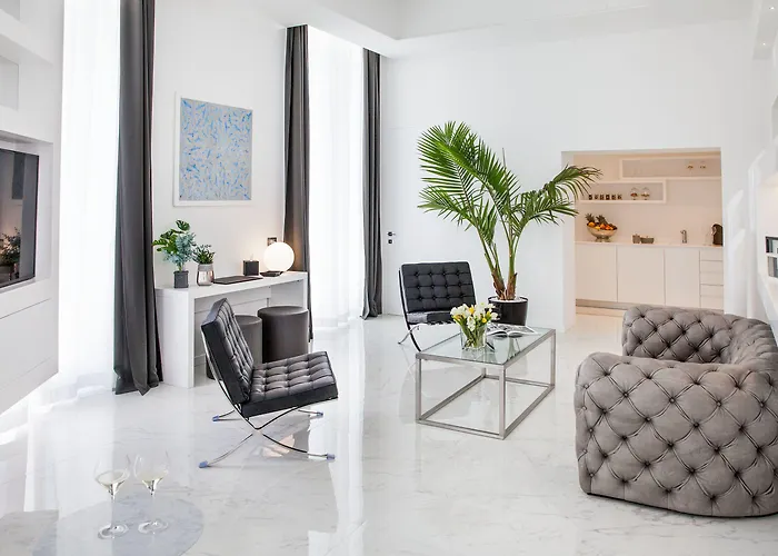 米拉马雷宫殿度假酒店 圣雷默